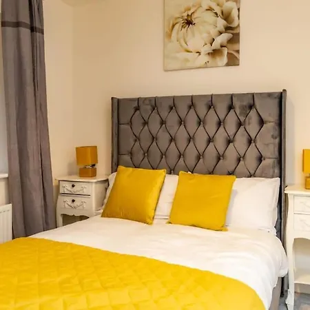 Cozy 3 Bed Sasha House In Beeston Nottingham Villa Exterior photo