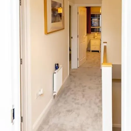 Cozy 3 Bed Sasha House In Beeston Nottingham Villa Exterior photo