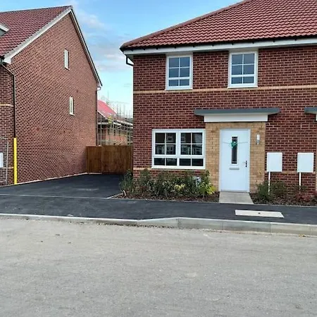 Cozy 3 Bed Sasha House In Beeston Nottingham Villa Exterior photo