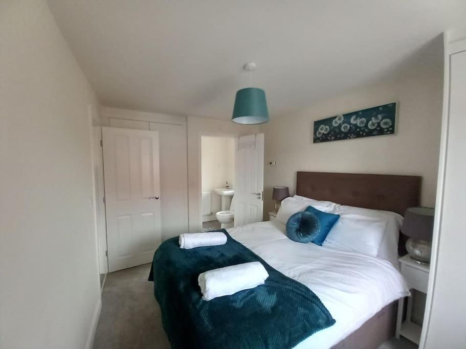 Cozy 3 Bed Sasha House In Beeston * Nottingham