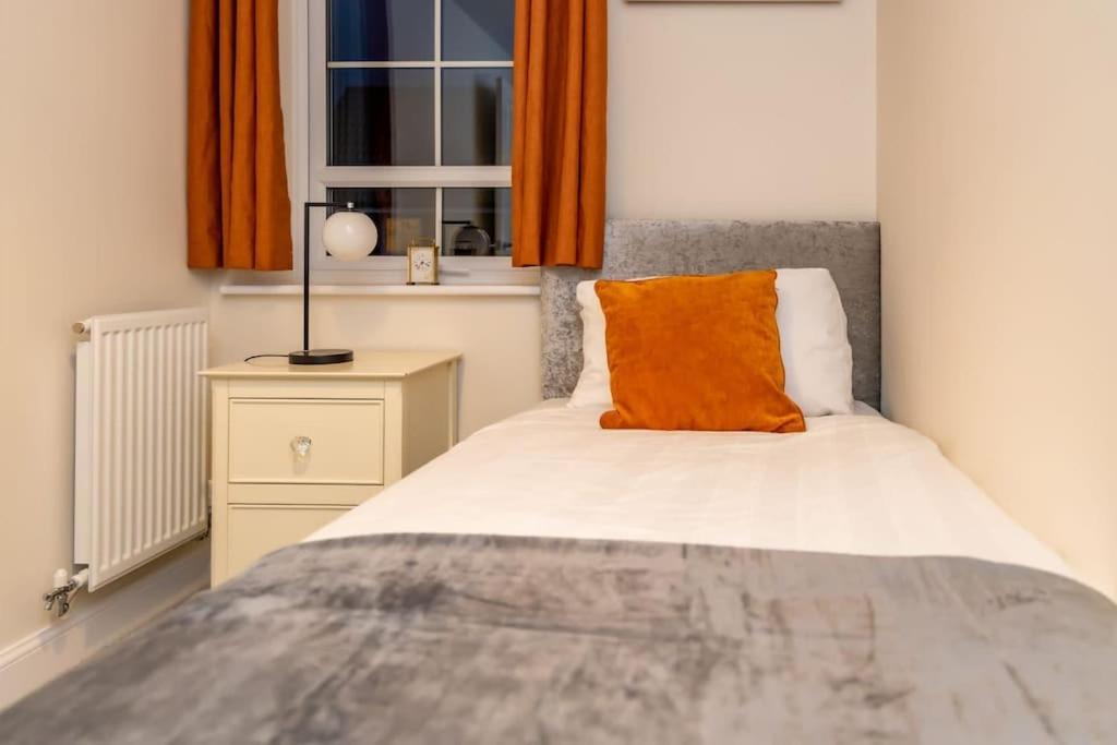 Holiday home Cozy 3 Bed Sasha House In Beeston Nottingham