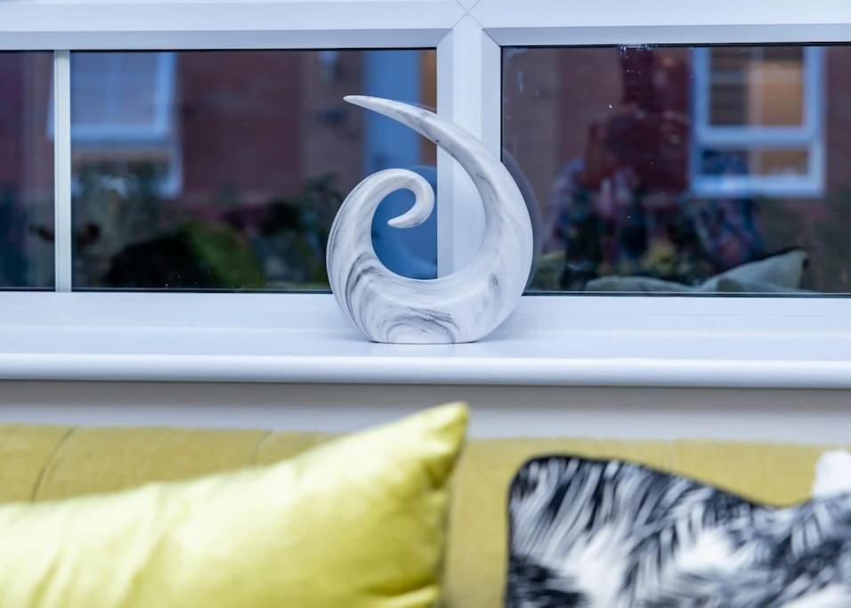 Cozy 3 Bed Sasha House In Beeston Holiday home