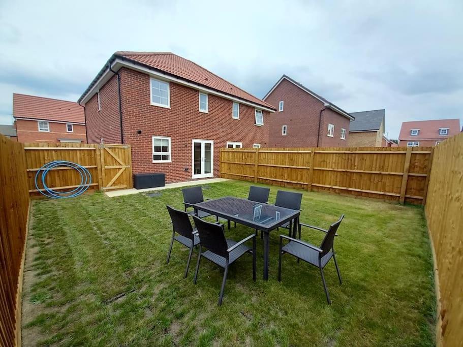 Cozy 3 Bed Sasha House In Beeston Holiday home Nottingham