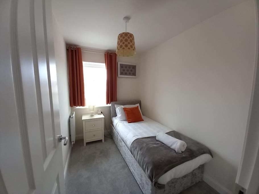 Holiday home Cozy 3 Bed Sasha House In Beeston Nottingham
